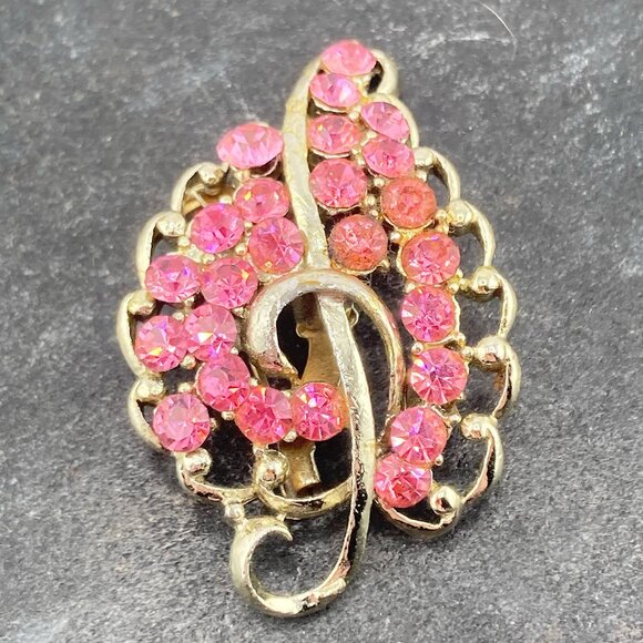 VINTAGE Pink rhinestone and silvery gold tone metal leaf brooch 1950s 1960s pin - Picture 7 of 8
